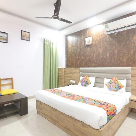 Icyhotels Hl Inn Chinhat ภายนอก รูปภาพ