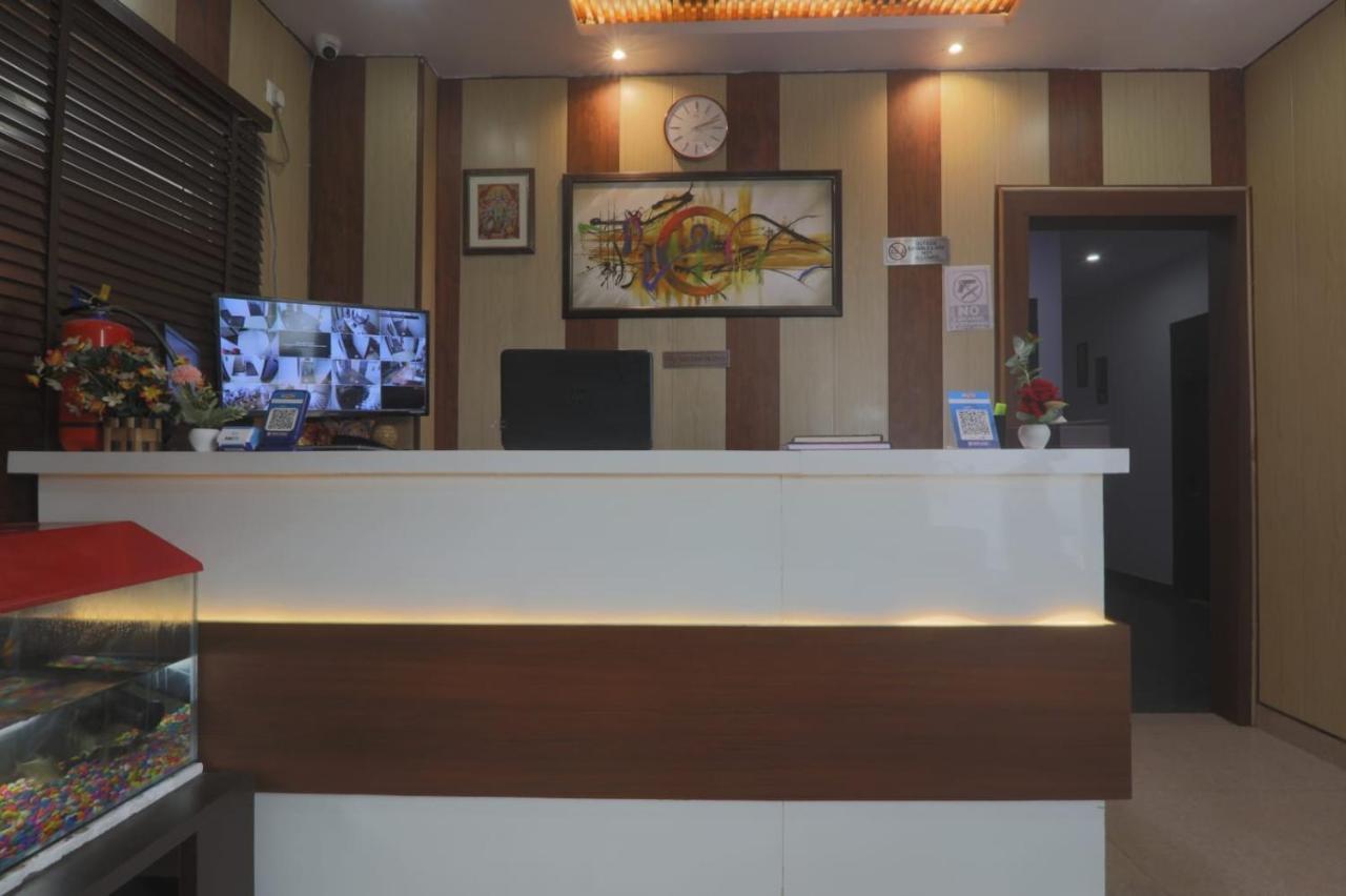 Icyhotels Hl Inn Chinhat ภายนอก รูปภาพ