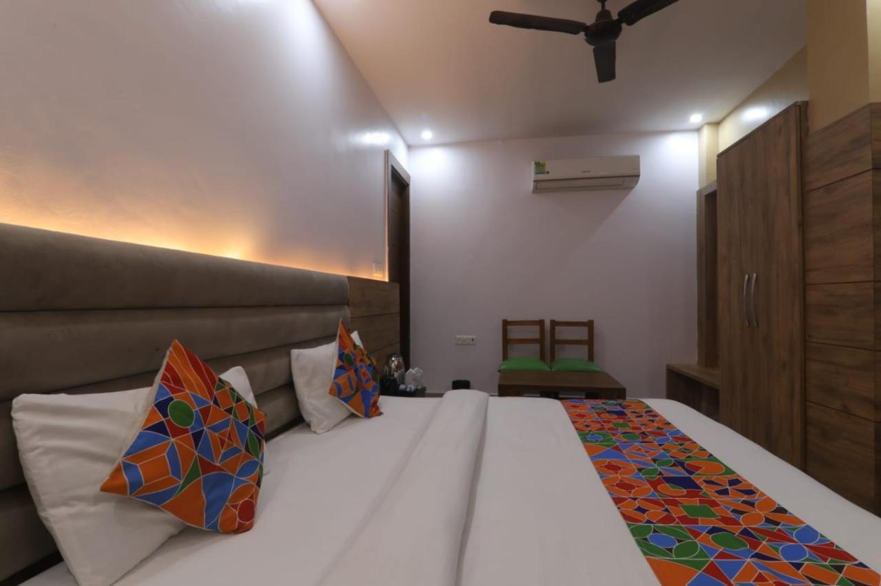 Icyhotels Hl Inn Chinhat ภายนอก รูปภาพ