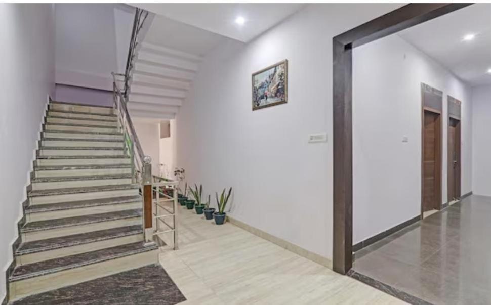 Icyhotels Hl Inn Chinhat ภายนอก รูปภาพ